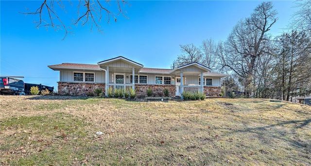 14791 Dutchmans Drive, Rogers, AR 72756