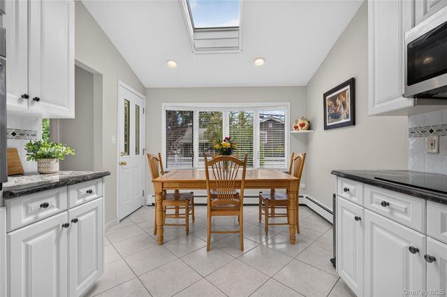 10 Fair Lane, Jericho, NY 11753