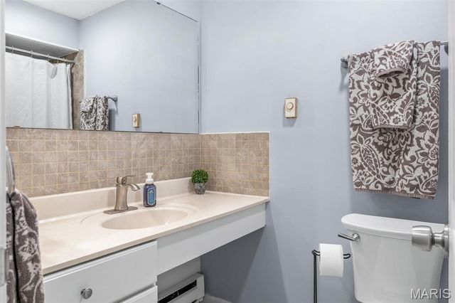 1716 Mayenne Court B, St Louis, MO 63125