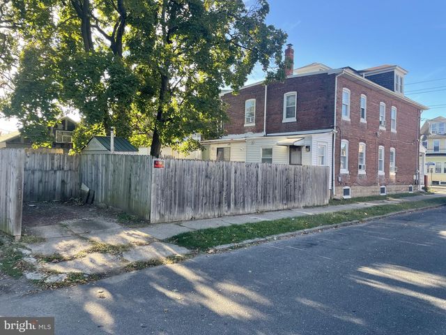 1600 GENESEE ST, Hamilton, NJ 08610