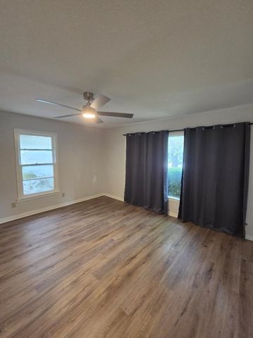 8109 Tinsley Lane, White Settlement, TX 76108
