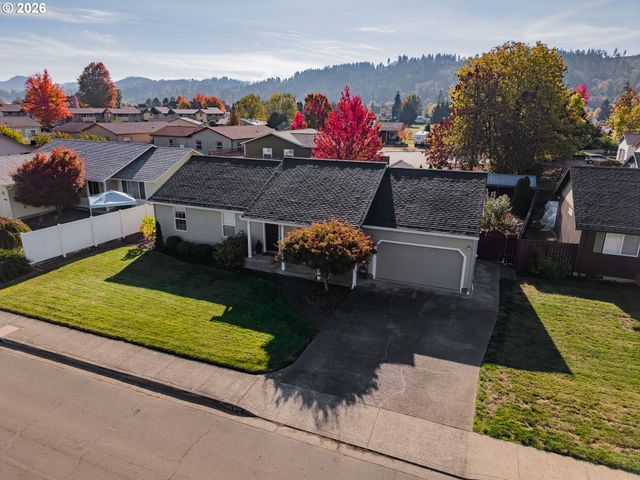 1204 E SECOND Ave, Sutherlin, OR 97479