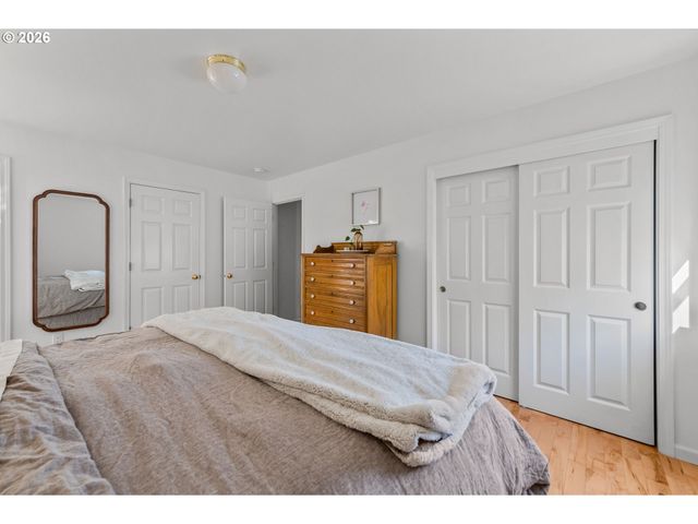 1204 E SECOND Ave, Sutherlin, OR 97479