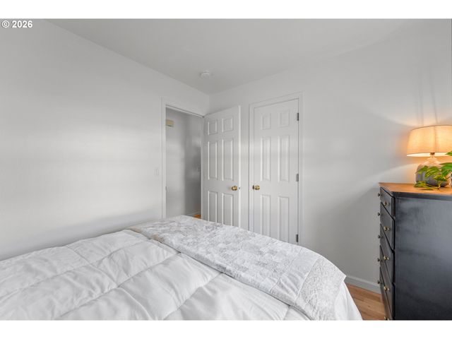 1204 E SECOND Ave, Sutherlin, OR 97479