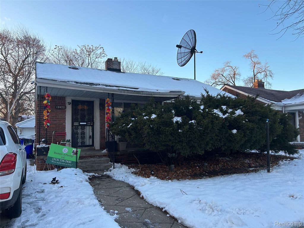 18415 Edinborough Road, Detroit, MI 48219