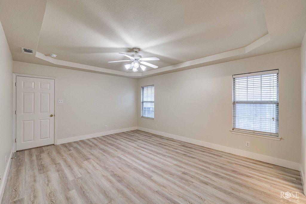 Image 19 of property listing at 5921 Stratford Avenue, San Angelo, TX 76901