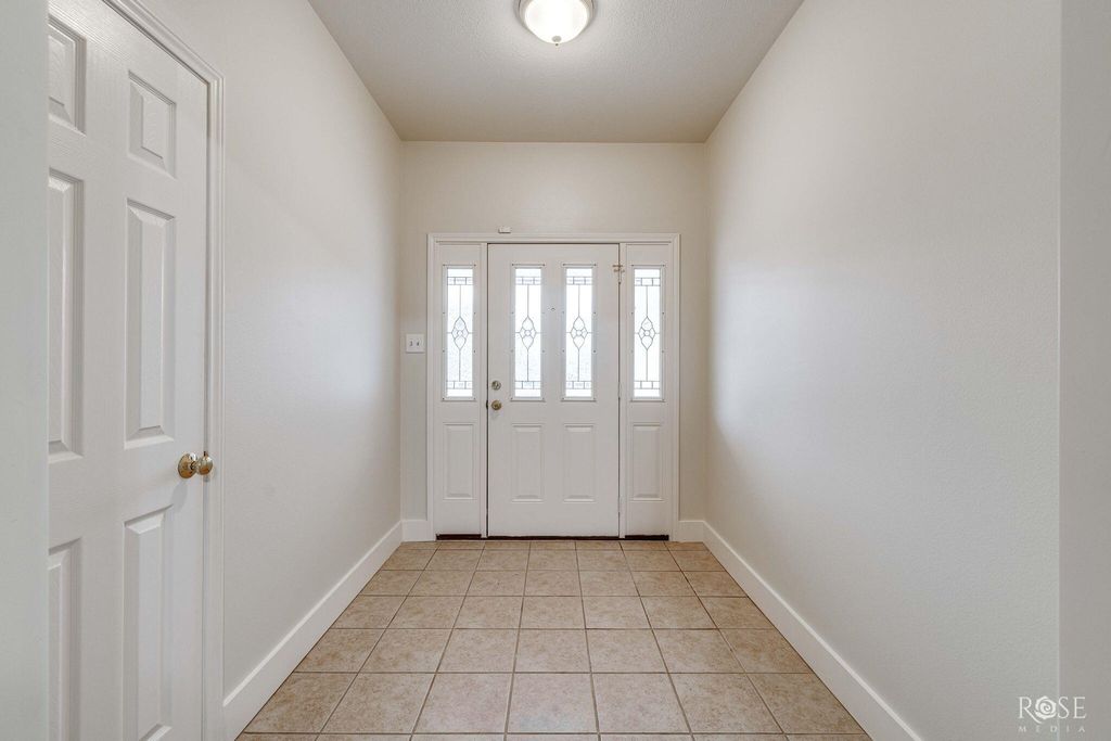 Image 7 of property listing at 5921 Stratford Avenue, San Angelo, TX 76901