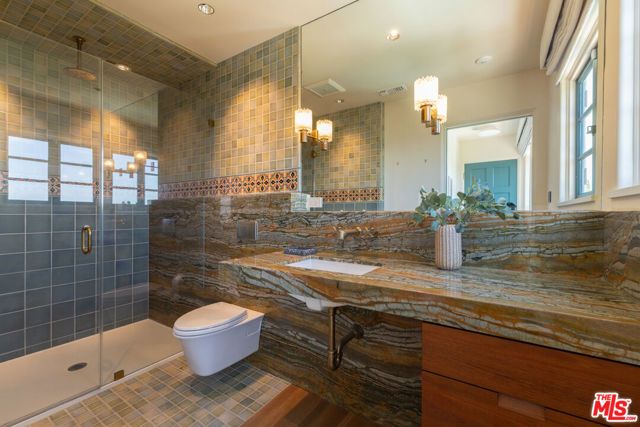 3842 Carnavon Way, Los Angeles, CA 90027
