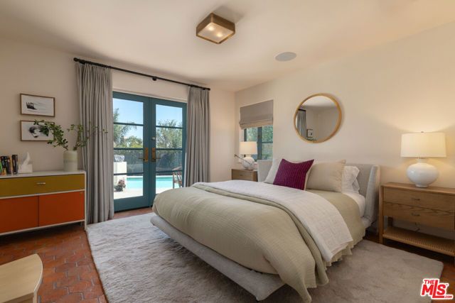 3842 Carnavon Way, Los Angeles, CA 90027