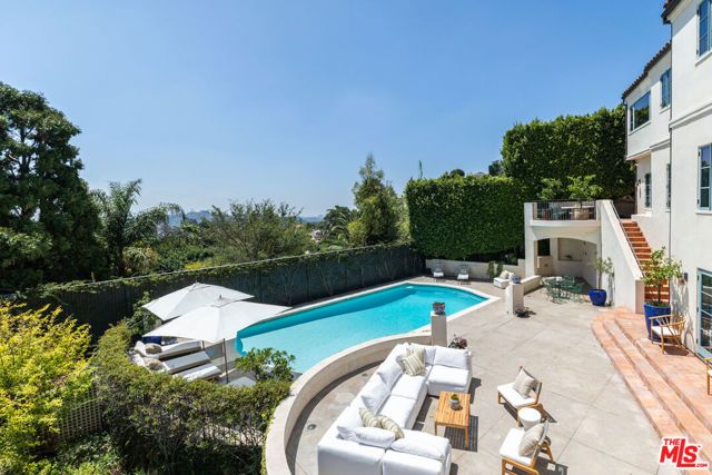 3842 Carnavon Way, Los Angeles, CA 90027
