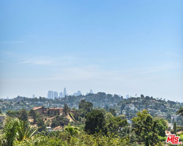 3842 Carnavon Way, Los Angeles, CA 90027