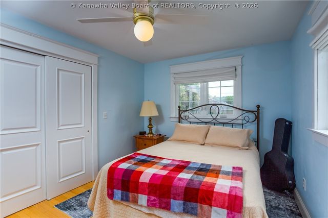 286 Sunnybrook Drive, Hurricane, WV 25526