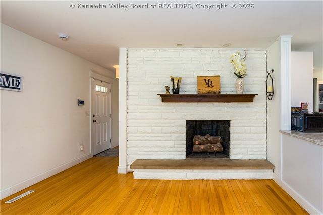 286 Sunnybrook Drive, Hurricane, WV 25526