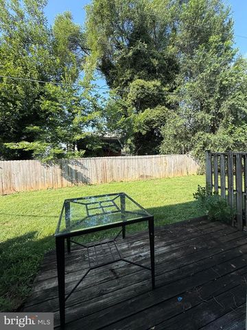 305 AVON CT, Winchester, VA 22601