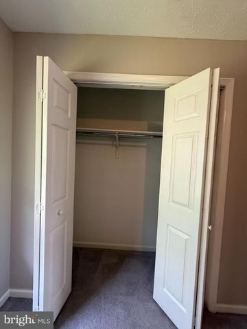 305 AVON CT, Winchester, VA 22601