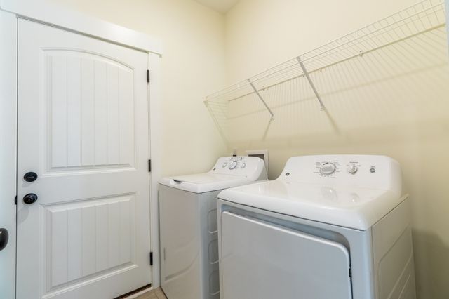2094 Beverly Ct, Springfield, TN 37172