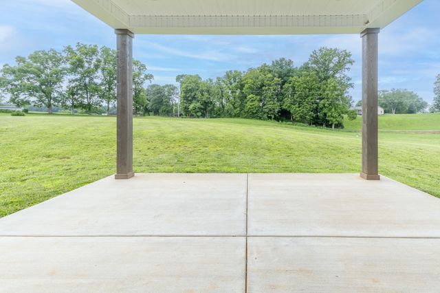 2094 Beverly Ct, Springfield, TN 37172