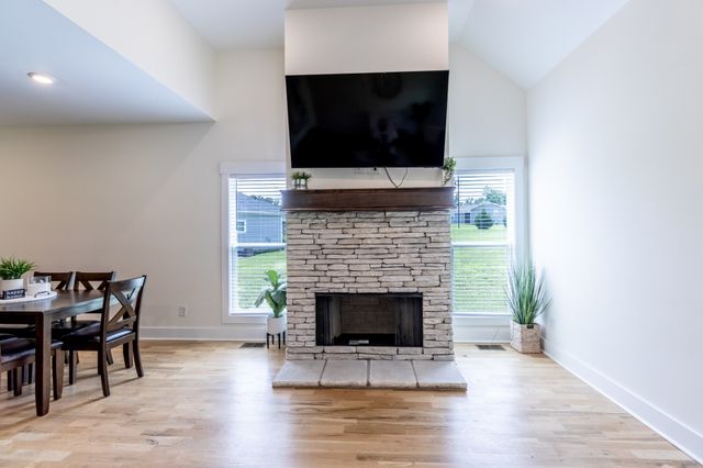 2094 Beverly Ct, Springfield, TN 37172
