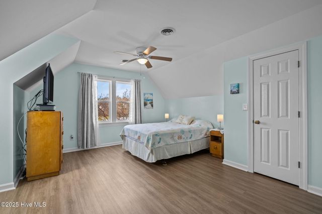 289 Croaker Street, Davis, NC 28524