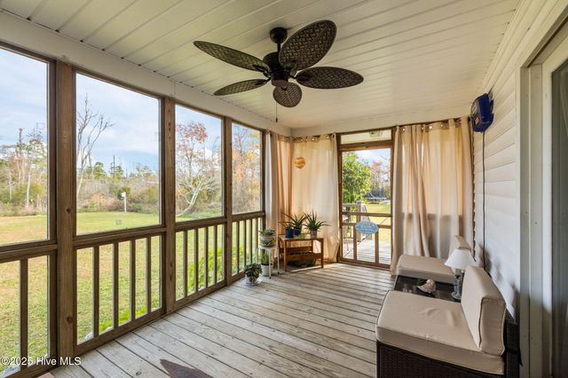 289 Croaker Street, Davis, NC 28524