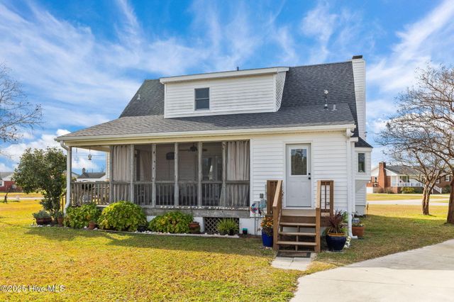 289 Croaker Street, Davis, NC 28524