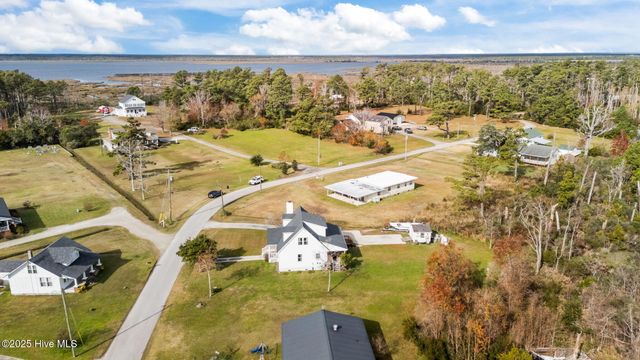 289 Croaker Street, Davis, NC 28524