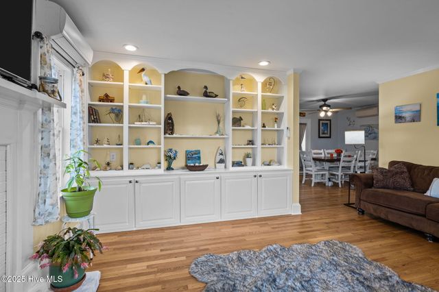 289 Croaker Street, Davis, NC 28524