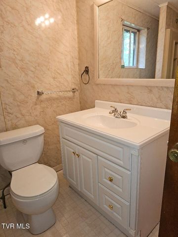 736 Northeast Park Avenue, Norton, VA 24273