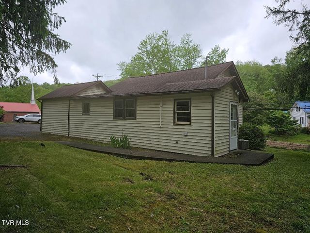 736 Northeast Park Avenue, Norton, VA 24273