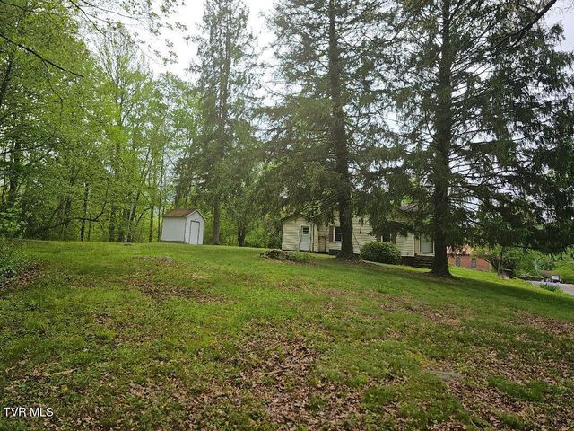 736 Northeast Park Avenue, Norton, VA 24273