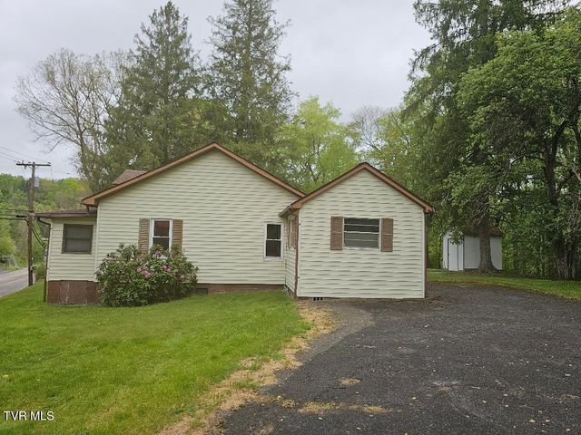736 Northeast Park Avenue, Norton, VA 24273