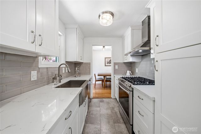 11239 35th Avenue SW, Seattle, WA 98146