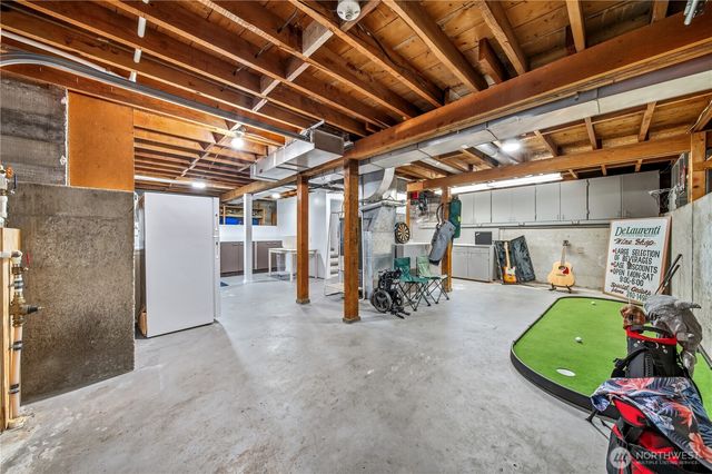 11239 35th Avenue SW, Seattle, WA 98146