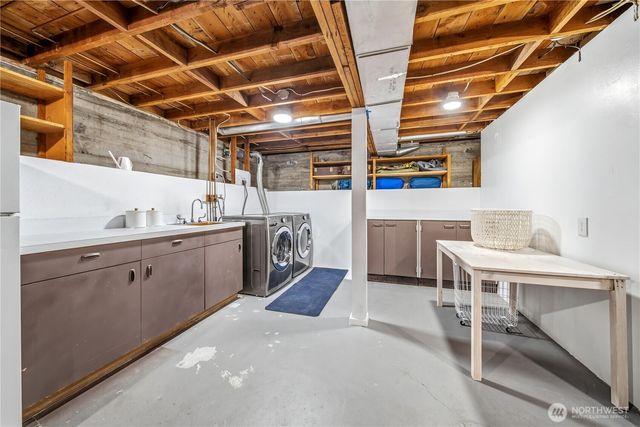 11239 35th Avenue SW, Seattle, WA 98146