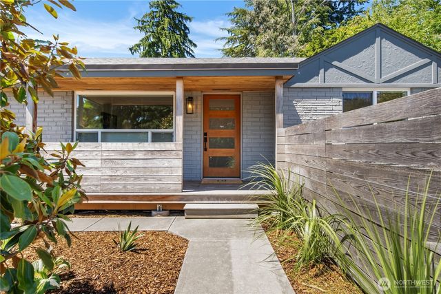 11239 35th Avenue SW, Seattle, WA 98146