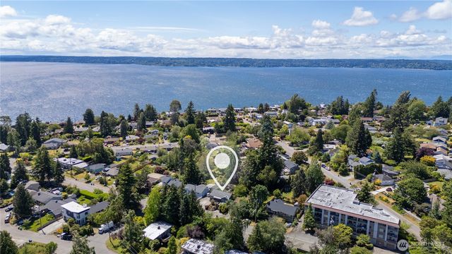 11239 35th Avenue SW, Seattle, WA 98146