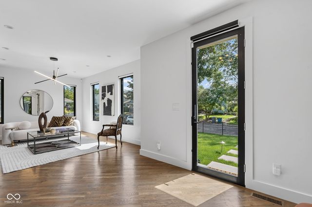 1226 N Beville Avenue, Indianapolis, IN 46201