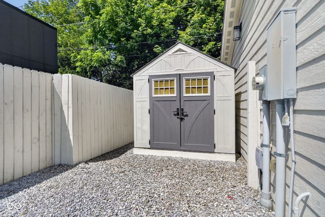 1226 N Beville Avenue, Indianapolis, IN 46201