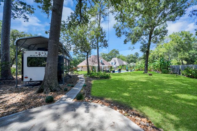 910 Apollo Street, New Caney, TX 77357