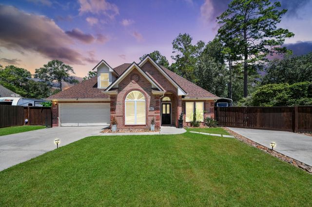 910 Apollo Street, New Caney, TX 77357
