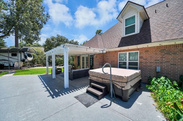 910 Apollo Street, New Caney, TX 77357