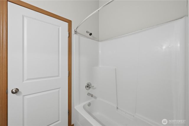 12801 Ridge Circle E, Bonney Lake, WA 98391