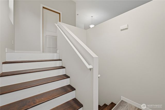 12801 Ridge Circle E, Bonney Lake, WA 98391