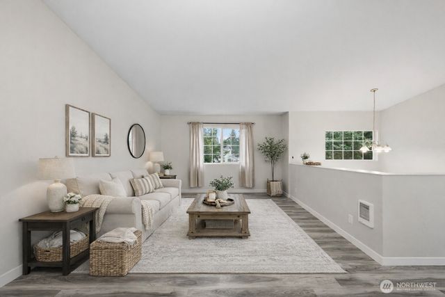 12801 Ridge Circle E, Bonney Lake, WA 98391