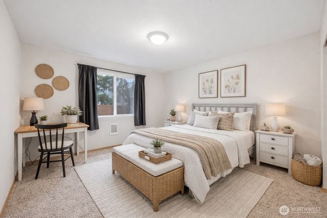 12801 Ridge Circle E, Bonney Lake, WA 98391