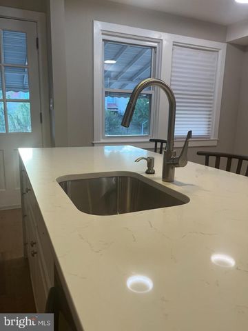 714 RAPPOLLA ST, Baltimore, MD 21224