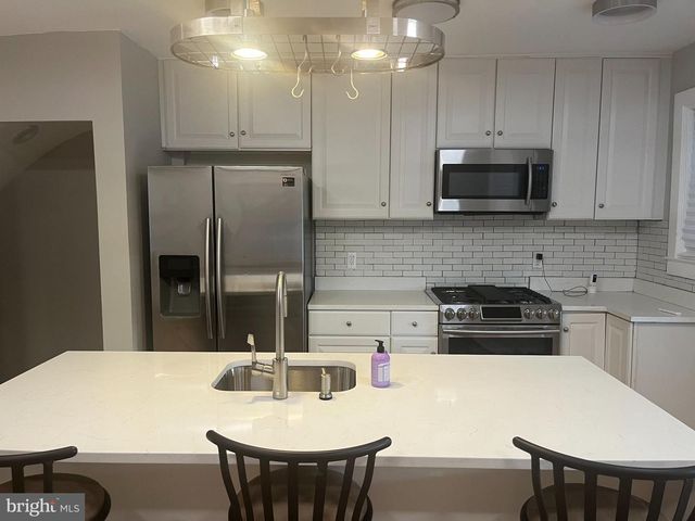 714 RAPPOLLA ST, Baltimore, MD 21224