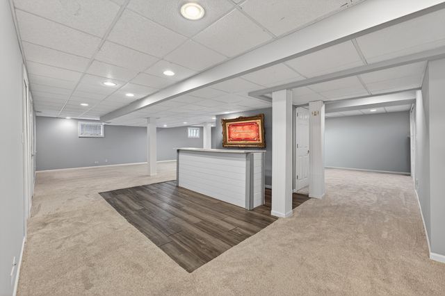 38W535 Golfview Court, St. Charles, IL 60175