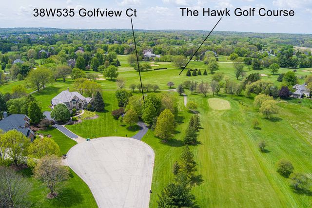 38W535 Golfview Court, St. Charles, IL 60175