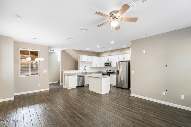 240 W JUNIPER Avenue 1121, Gilbert, AZ 85233